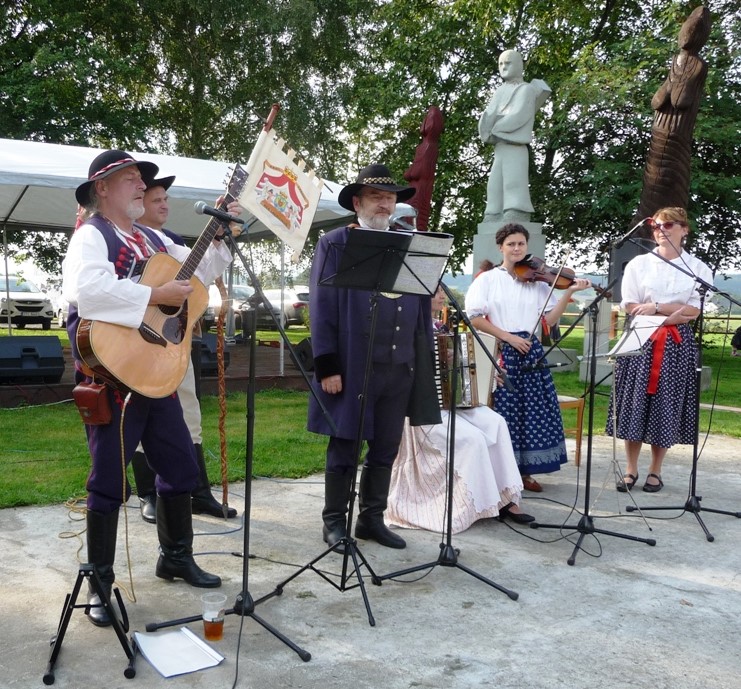 Účinkující programu